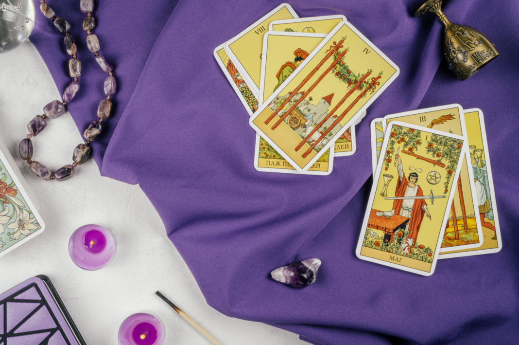 Tarot Cross 2 Card Spread Tarot Cross 2 Card Spread