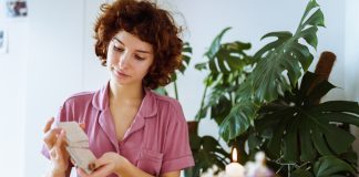Tarot and Jungian Self-Reflection: Exploring Personal Archetypes Tarot and the Jungian Path to Self-Discovery